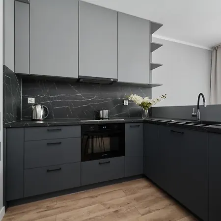 Gwiazdzista By The Sky Tower In By Renters Apartment Wroclaw