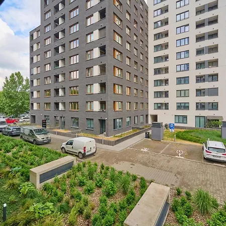 Gwiazdzista By The Sky Tower In By Renters Apartment Wroclaw