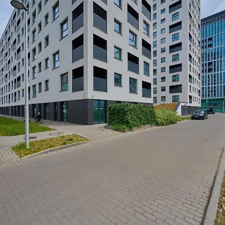 Apartment Gwiazdzista By The Sky Tower In By Renters *